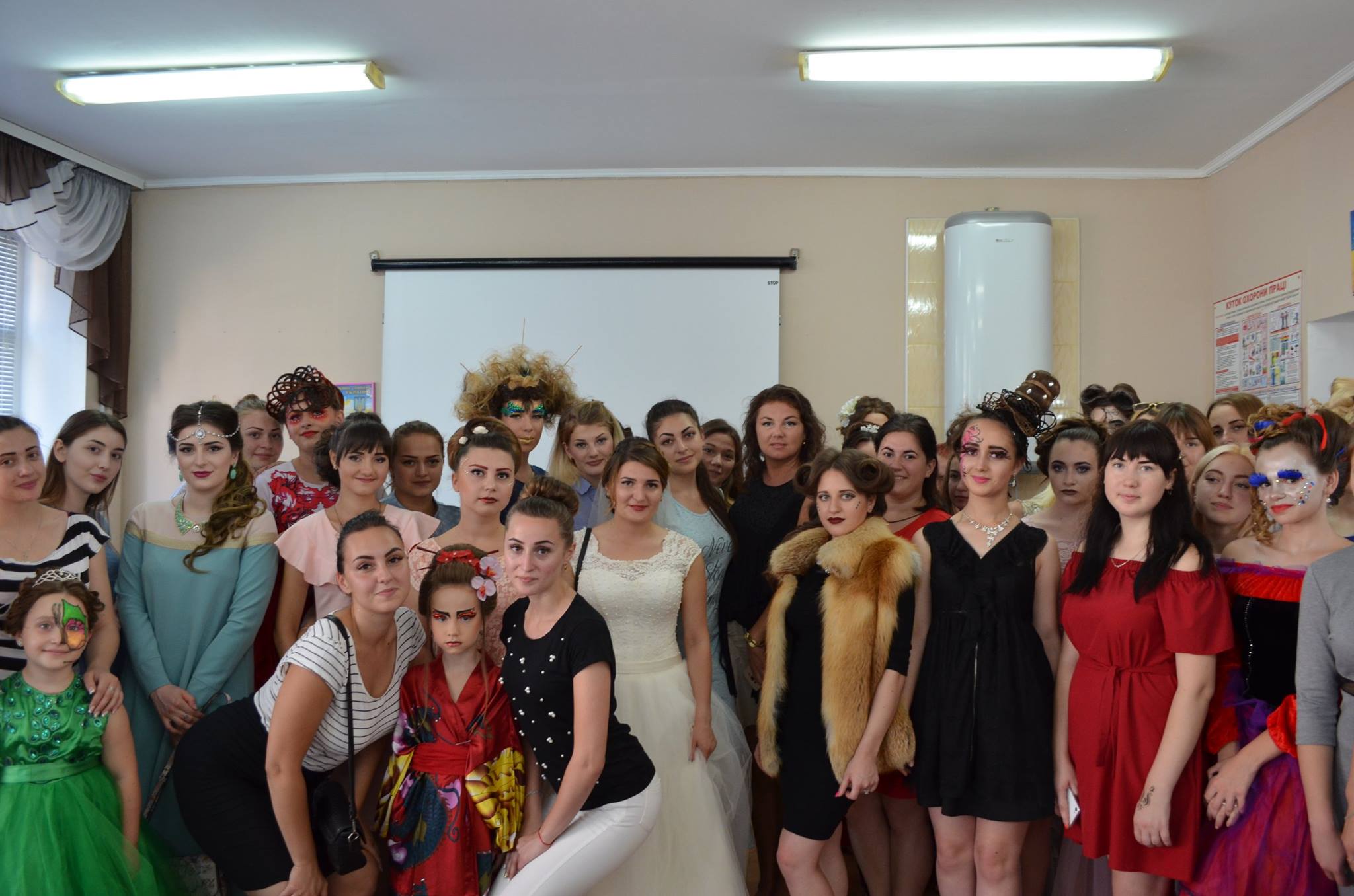 Захист дипломних робіт з професії “Перукар (перукар-модельєр);візажист”- група 1814 post thumbnail image