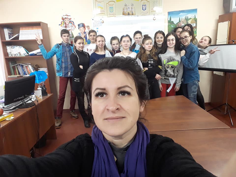 Класний керівник, Гриньова О.Г., провела класну годину з учнями групи #1118, присвячену 100-річному ювілею Дню Соборності України. post thumbnail image